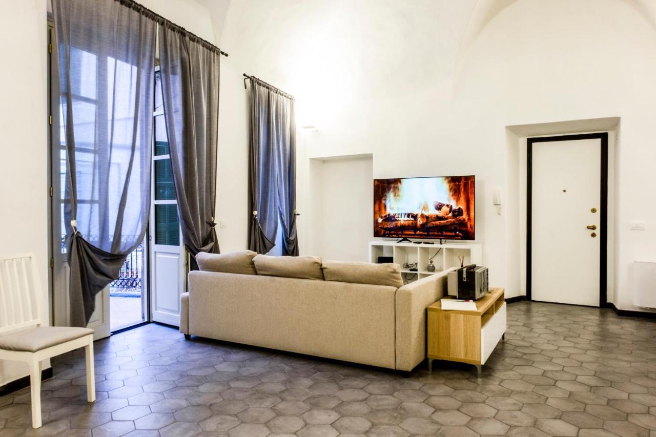 Hotel Archivolto del Teatro, 3 Albenga Esterno foto