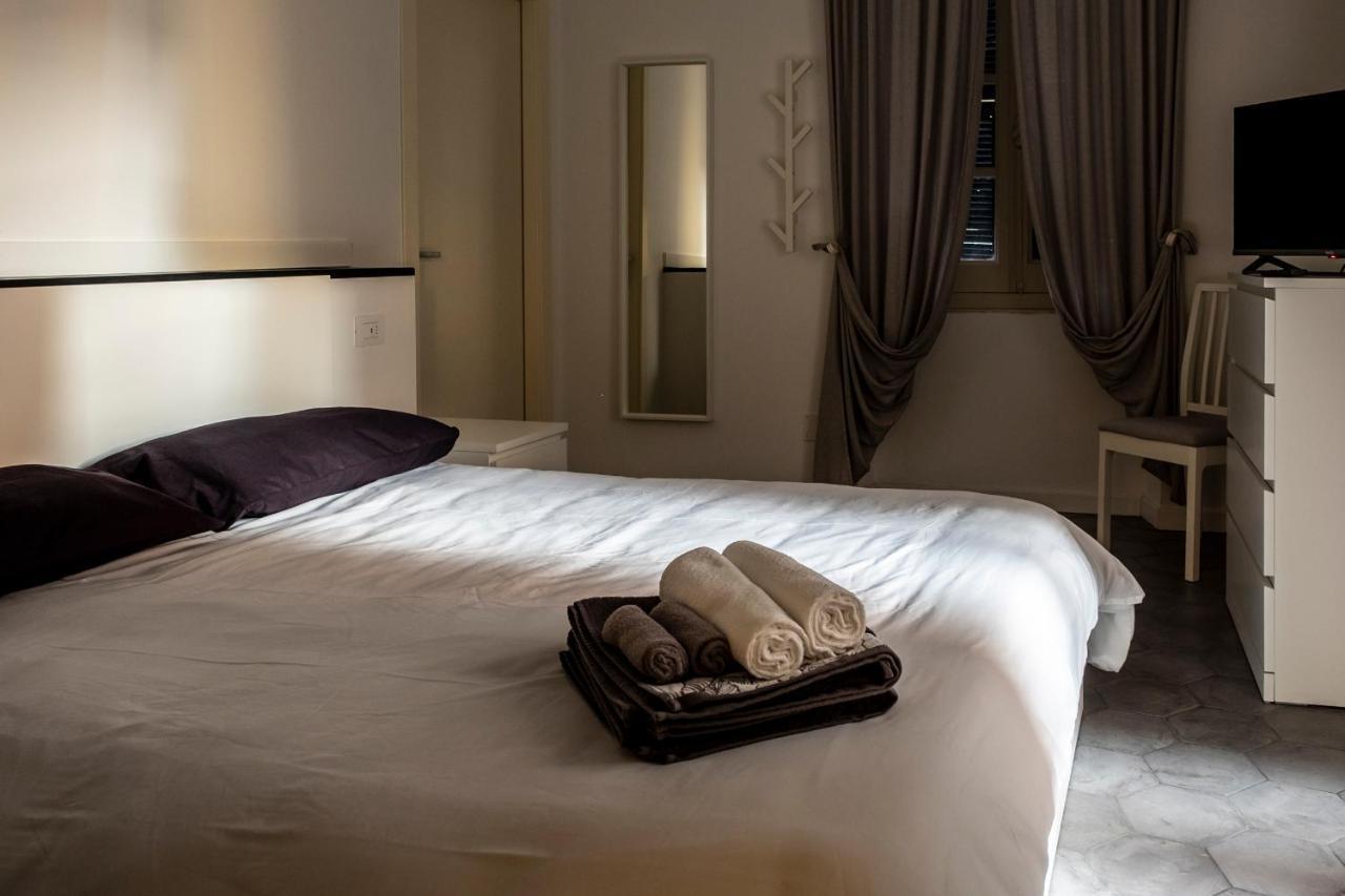 Hotel Archivolto del Teatro, 3 Albenga Esterno foto